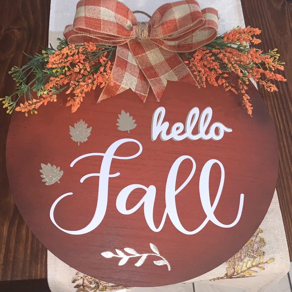 Rustic hello fall door decor - Picture 3 of 4